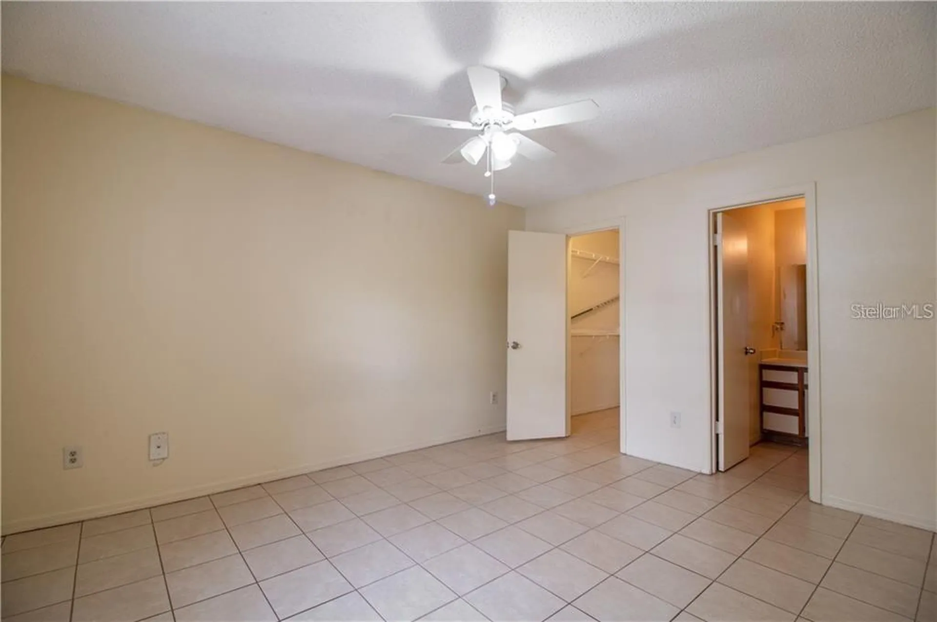1037 S Hiawassee Road Orlando FL 32835