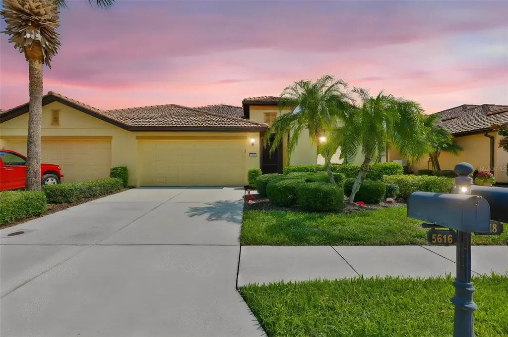 5618 Sunset Falls Drive Apollo Beach FL 33572