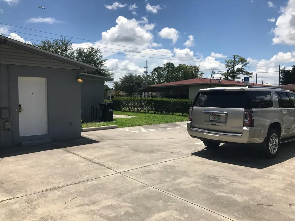 1334 S Semoran Boulevard Orlando FL 32807