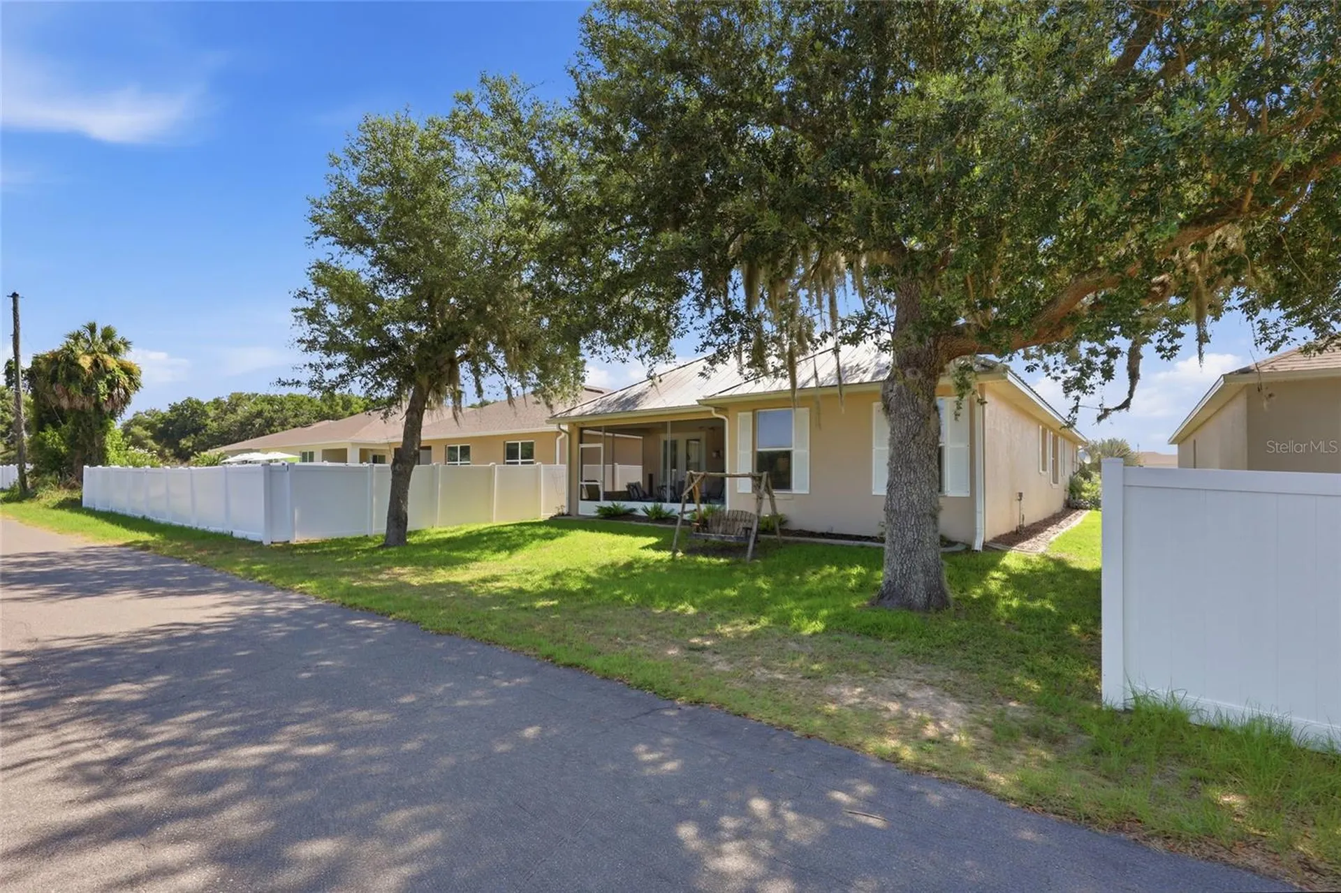 6342 Sanders Grove Circle Okahumpka FL 34762