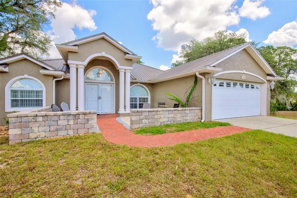 13059 NE 7th Loop Silver Springs FL 34488