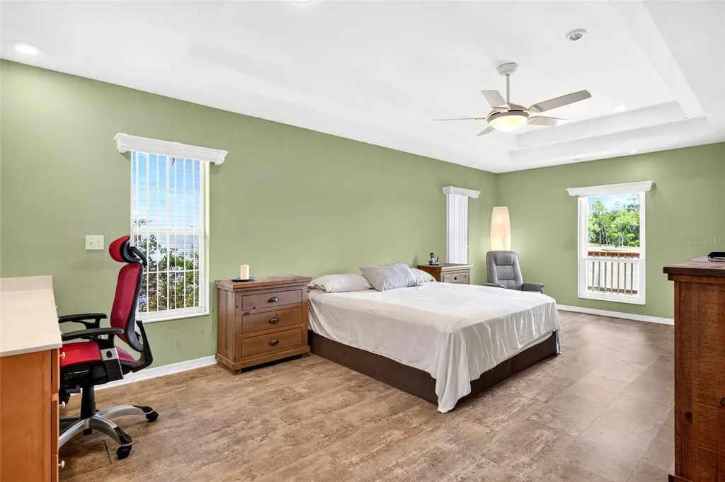 13059 NE 7th Loop Silver Springs FL 34488