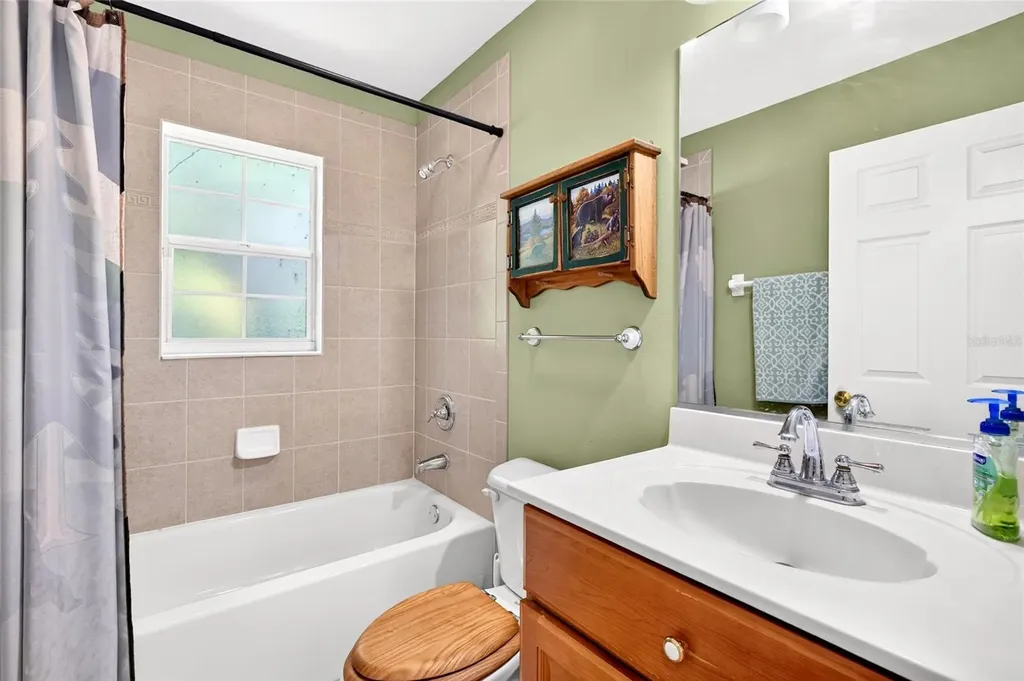 13059 NE 7th Loop Silver Springs FL 34488