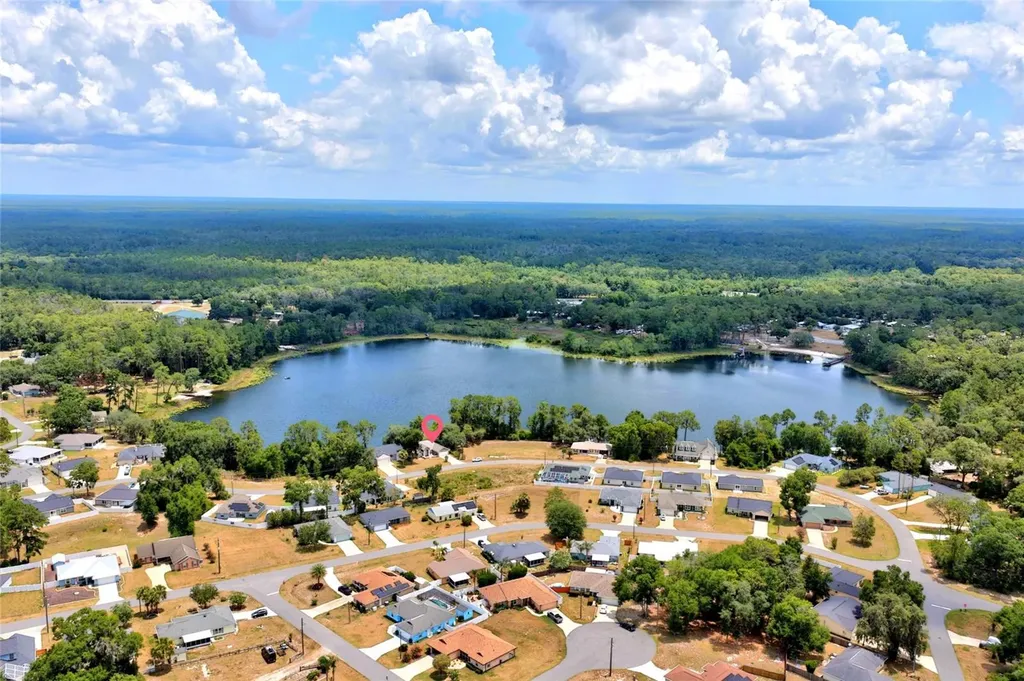 13059 NE 7th Loop Silver Springs FL 34488