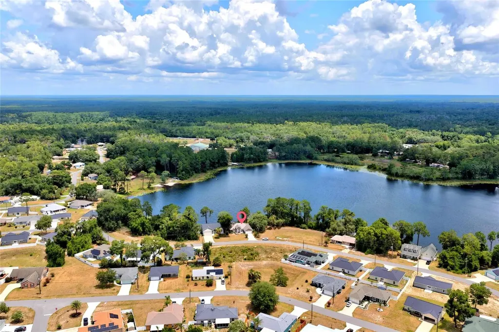 13059 NE 7th Loop Silver Springs FL 34488