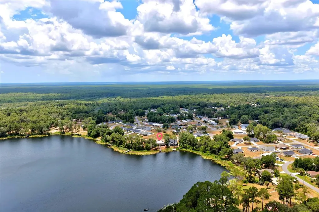 13059 NE 7th Loop Silver Springs FL 34488