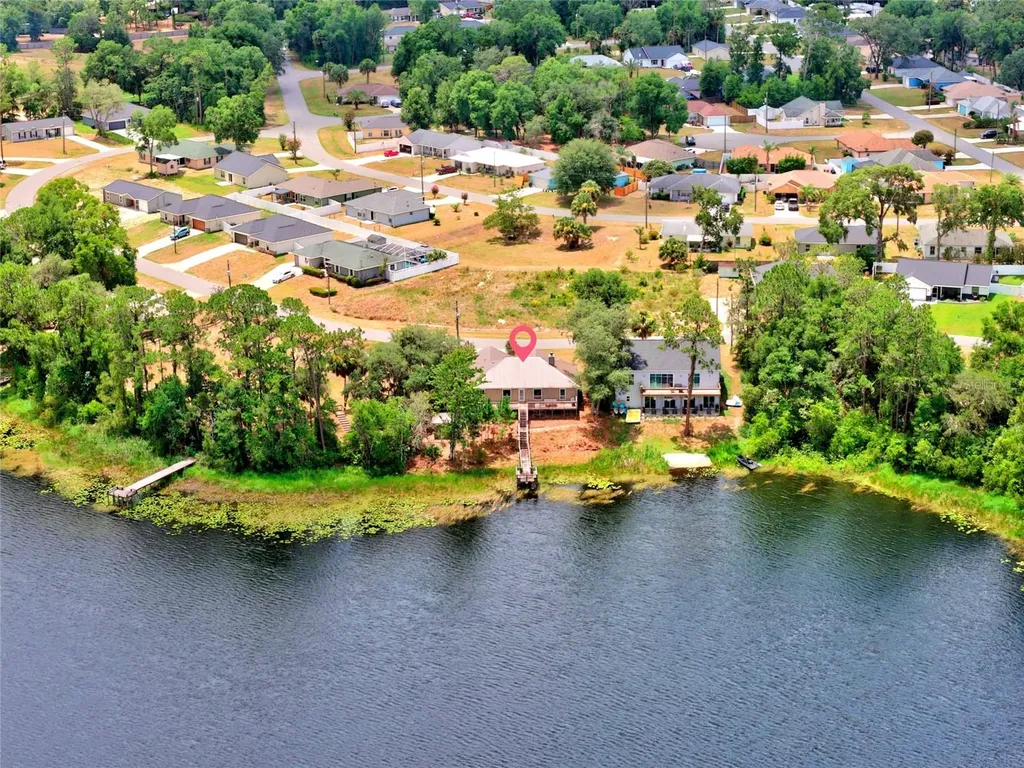 13059 NE 7th Loop Silver Springs FL 34488