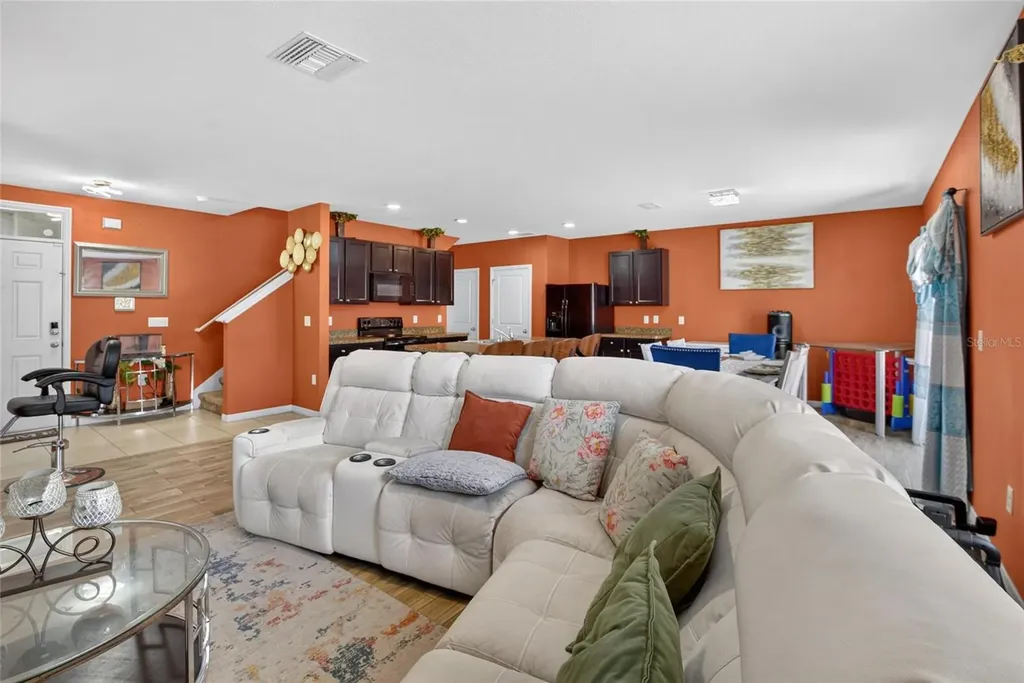 10231 Geese Trail Circle Sun City Center FL 33573
