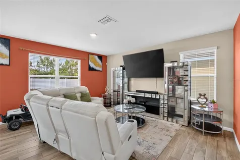 10231 Geese Trail Circle Sun City Center FL 33573