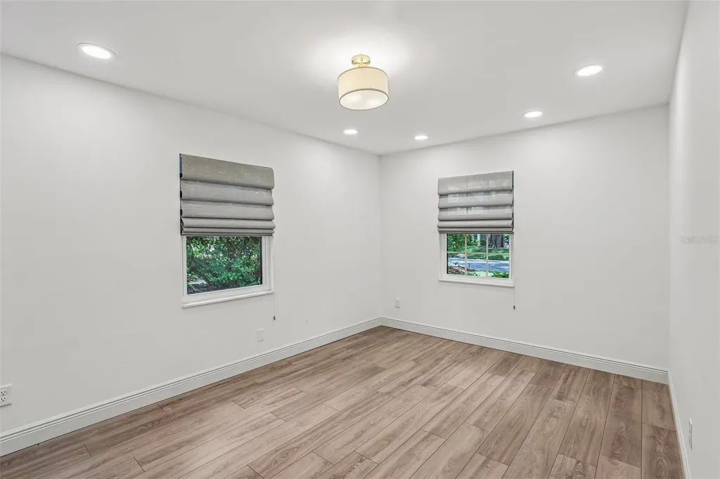 4708 W Neptune Street Tampa FL 33629