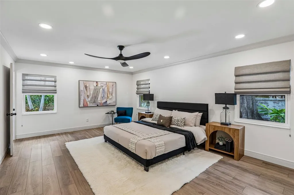 4708 W Neptune Street Tampa FL 33629