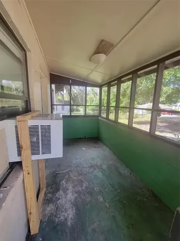 729 E Carolina Avenue Deland FL 32724