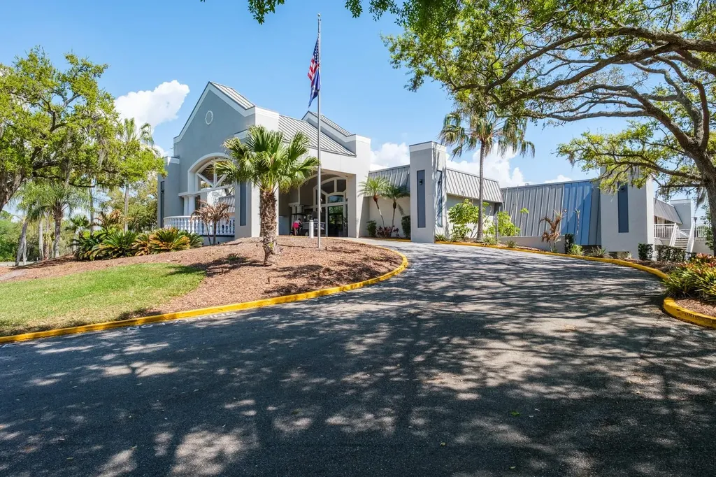 215 Clays Trail Oldsmar FL 34677