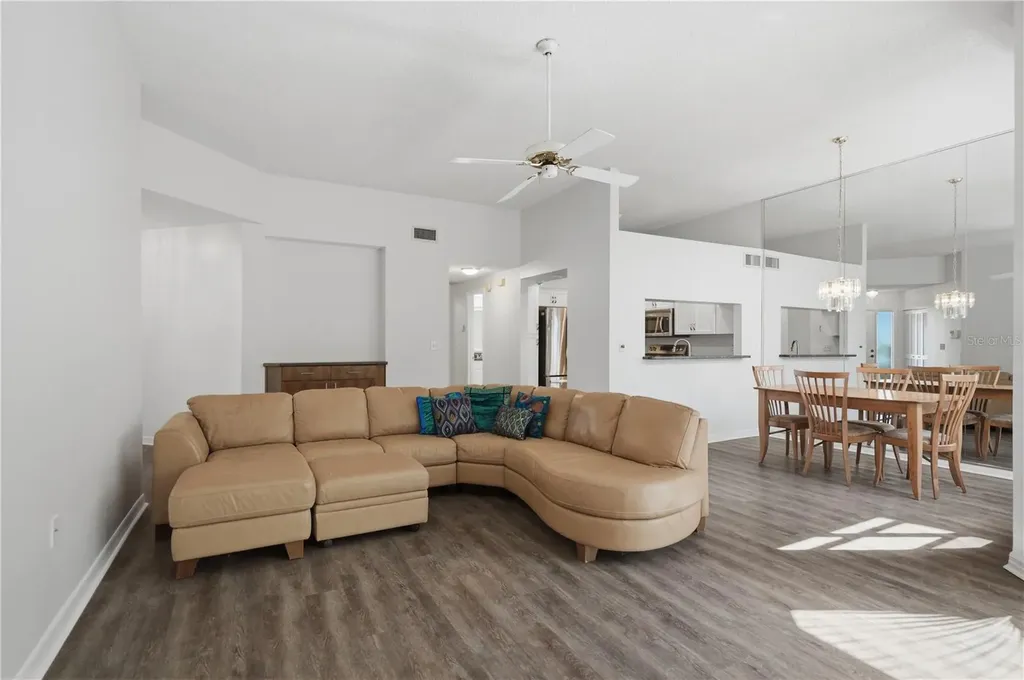 215 Clays Trail Oldsmar FL 34677