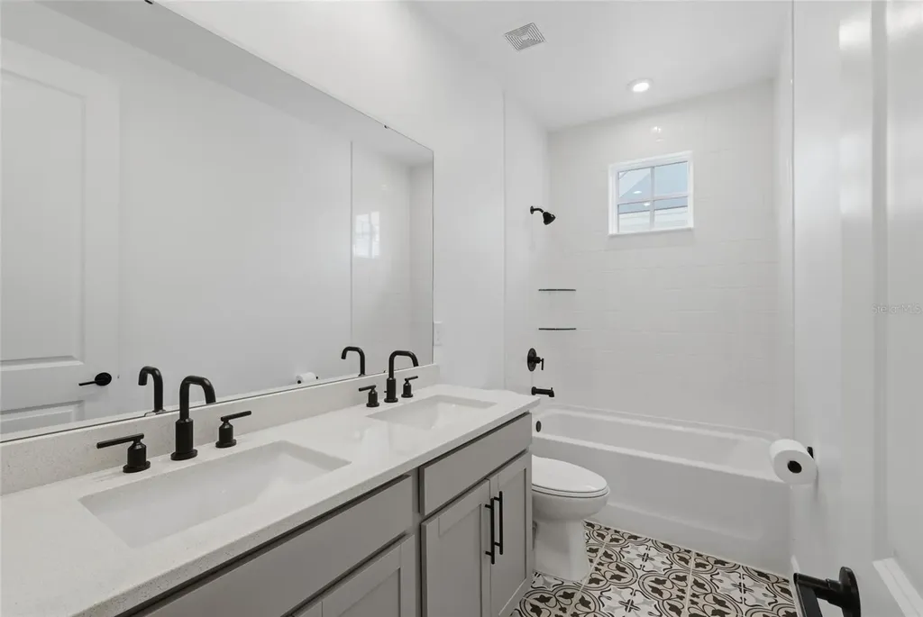 7565 Estuary Lake Loop Celebration FL 34747