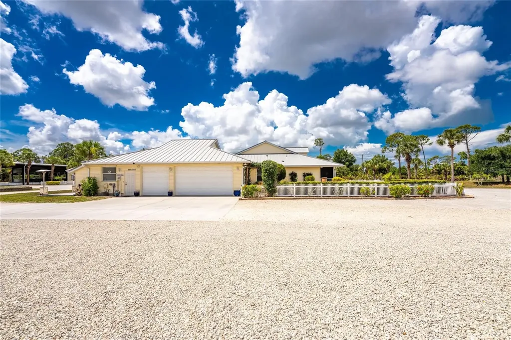 668 Palomino Trail Englewood FL 34223