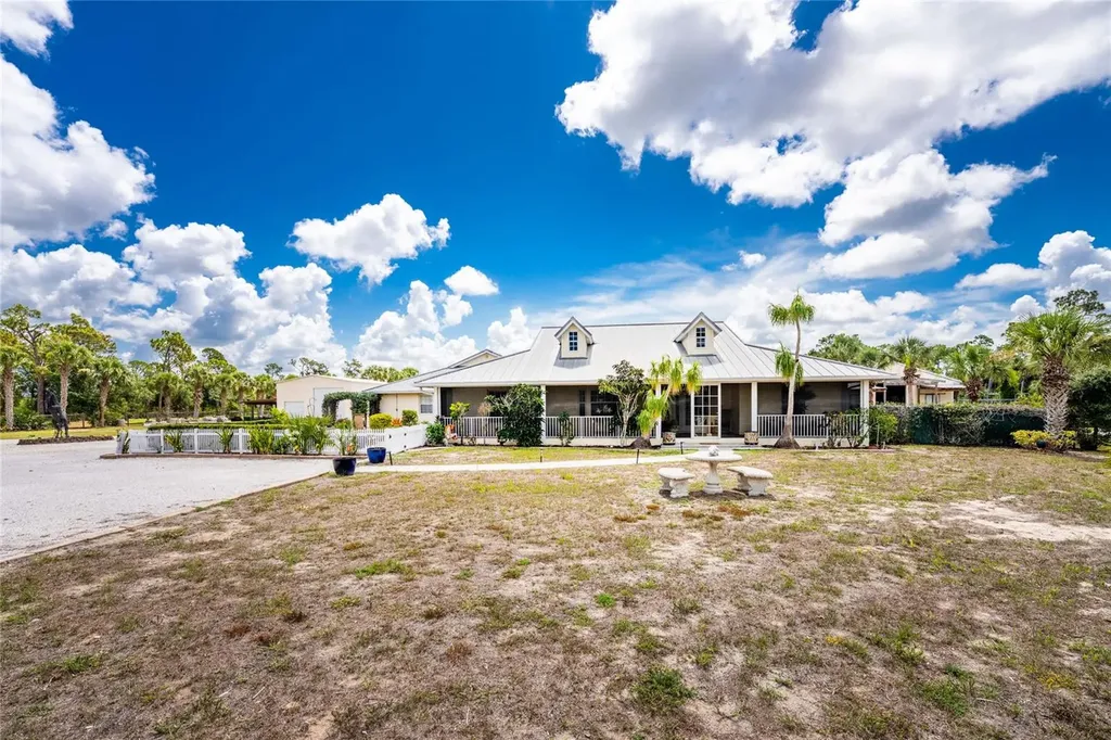 668 Palomino Trail Englewood FL 34223