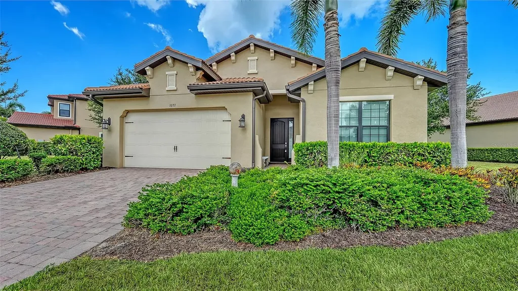 1051 Bradberry Drive Nokomis FL 34275