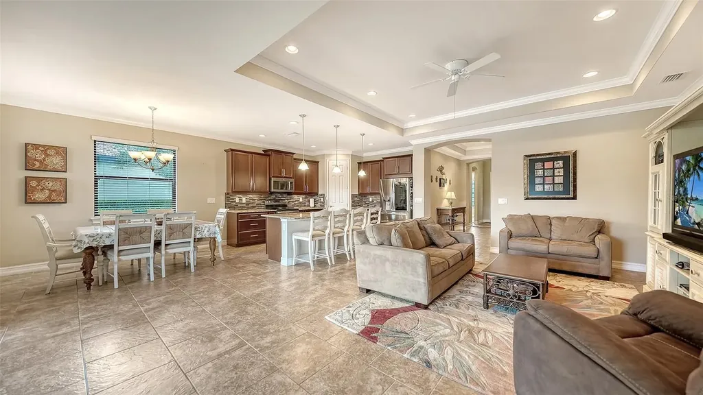 1051 Bradberry Drive Nokomis FL 34275