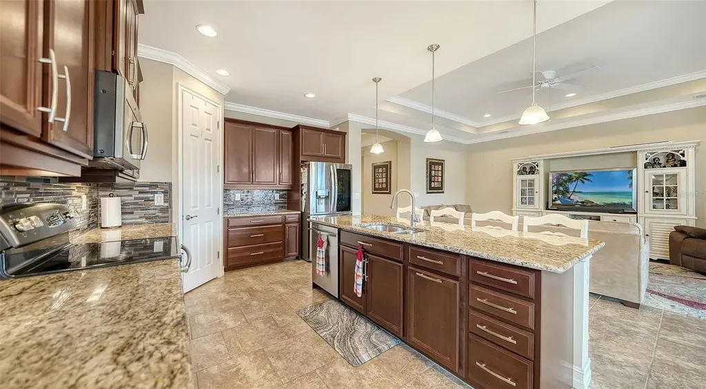 1051 Bradberry Drive Nokomis FL 34275