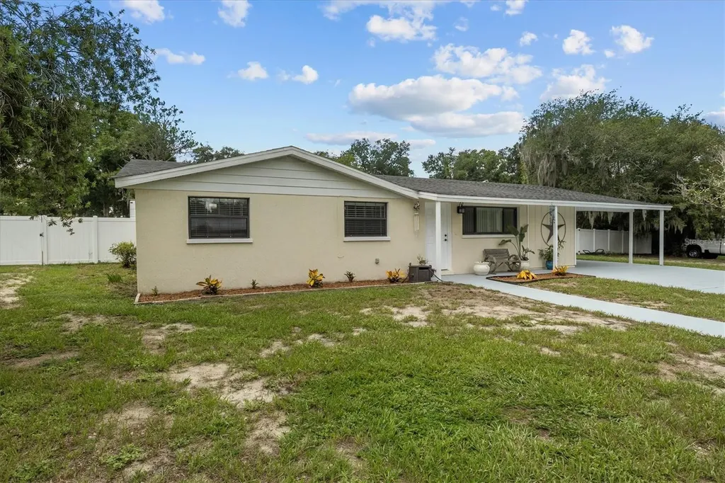 617 Mccranie Road Lakeland FL 33809