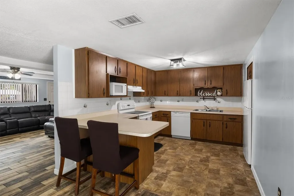 617 Mccranie Road Lakeland FL 33809