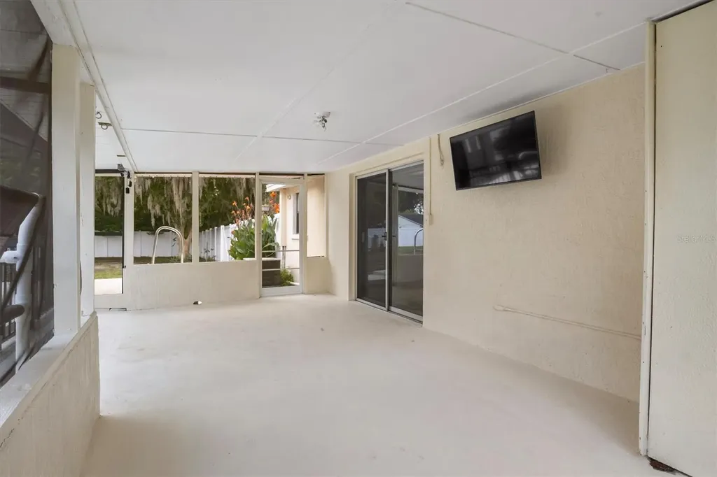 617 Mccranie Road Lakeland FL 33809