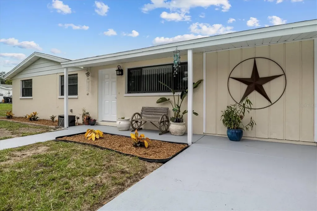 617 Mccranie Road Lakeland FL 33809
