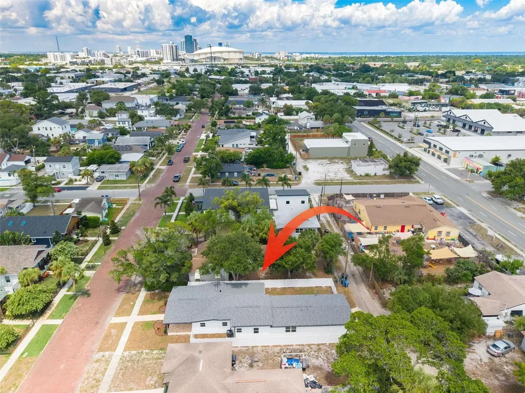 2528 4th Avenue S St Petersburg FL 33712