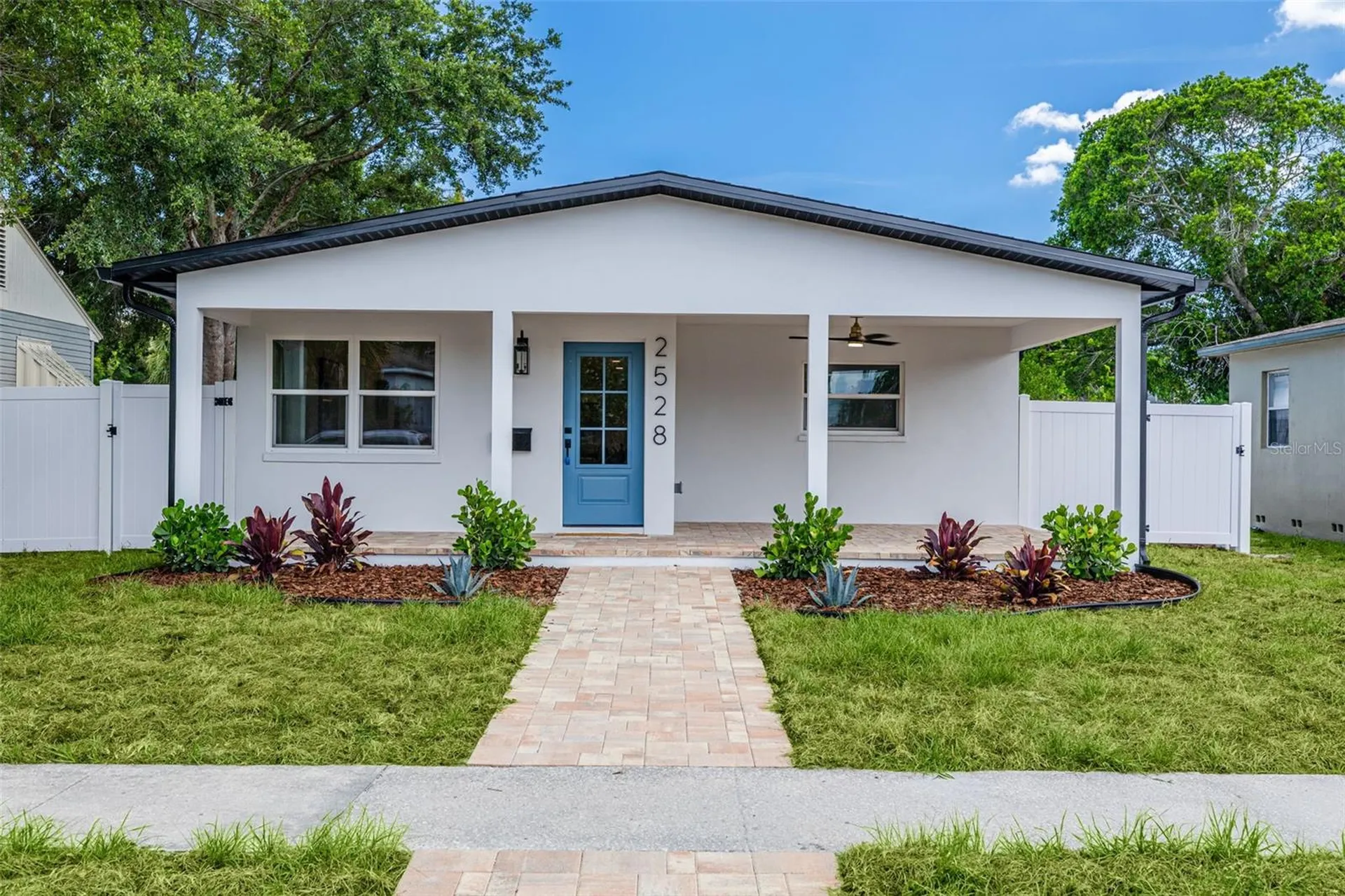 2528 4th Avenue S St Petersburg FL 33712