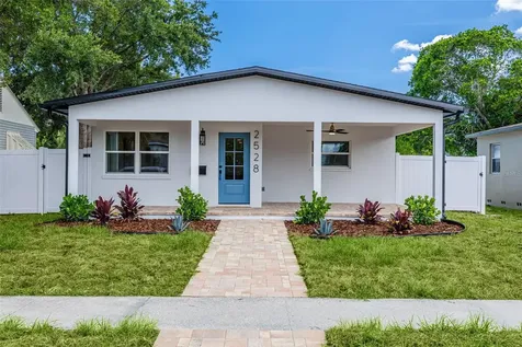 2528 4th Avenue S St Petersburg FL 33712