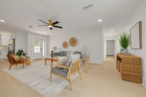 2528 4th Avenue S St Petersburg FL 33712