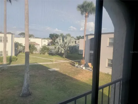 7701 Starkey Road Seminole FL 33777