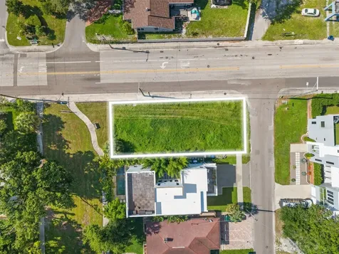 2701 N Myrtle Avenue Tampa FL 33602