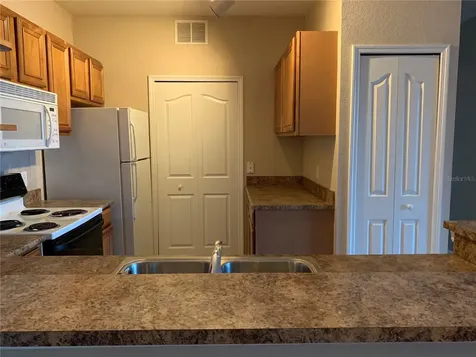 5572 Metrowest Boulevard Orlando FL 32811