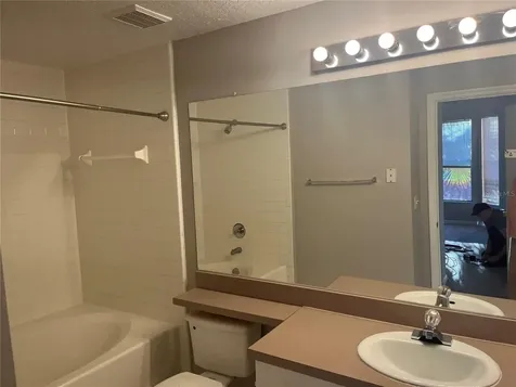 5572 Metrowest Boulevard Orlando FL 32811