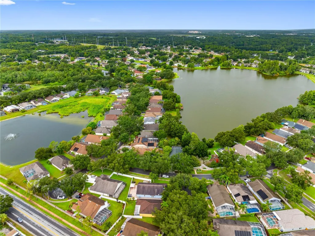 3306 Pin Oak Lane Tampa FL 33618