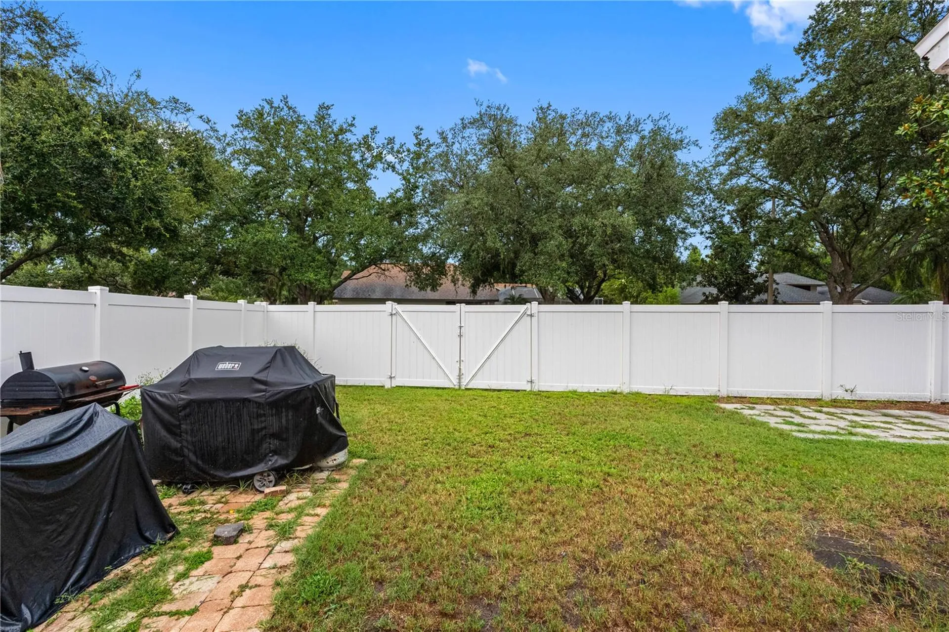 3306 Pin Oak Lane Tampa FL 33618