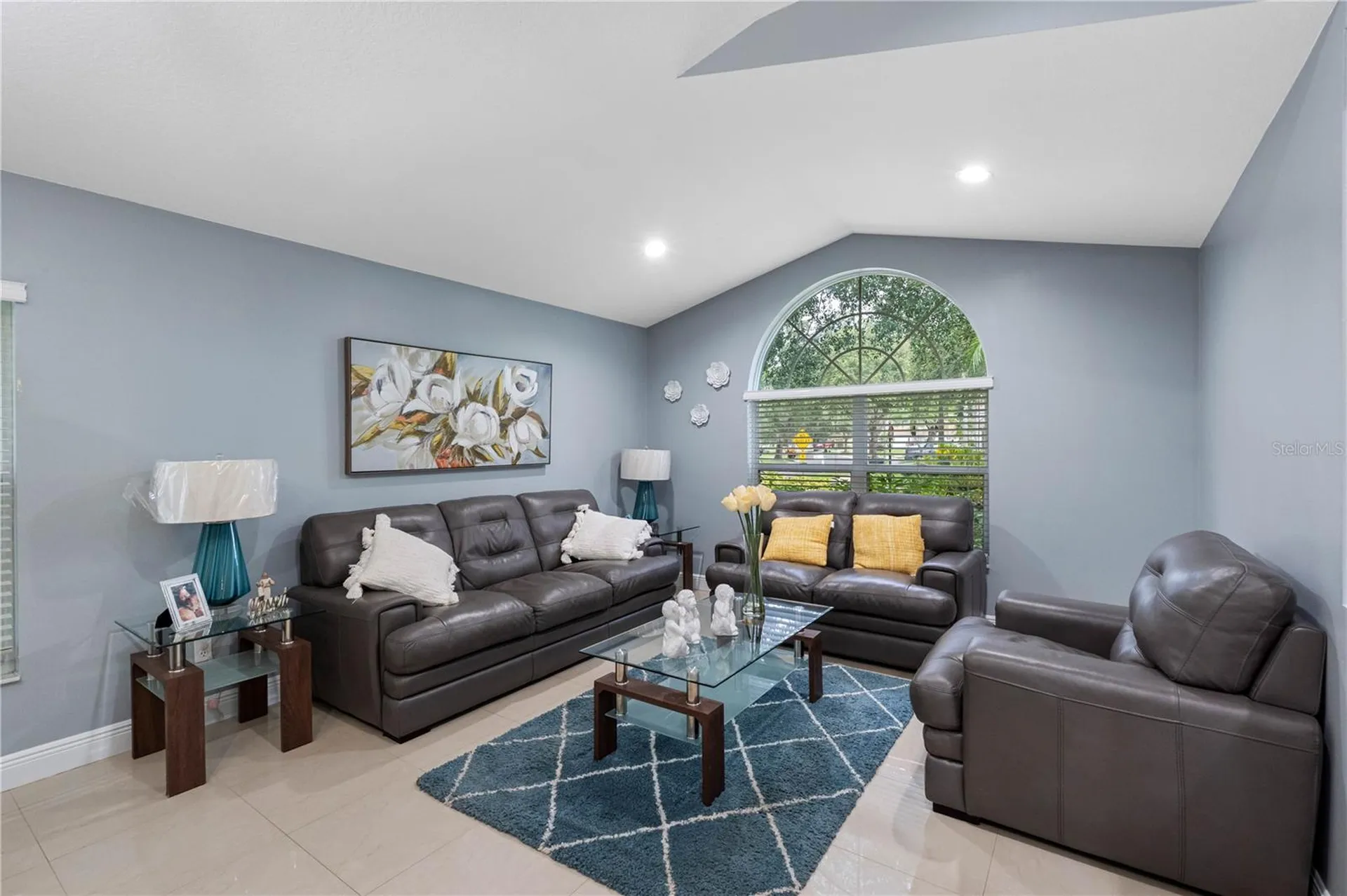 3306 Pin Oak Lane Tampa FL 33618