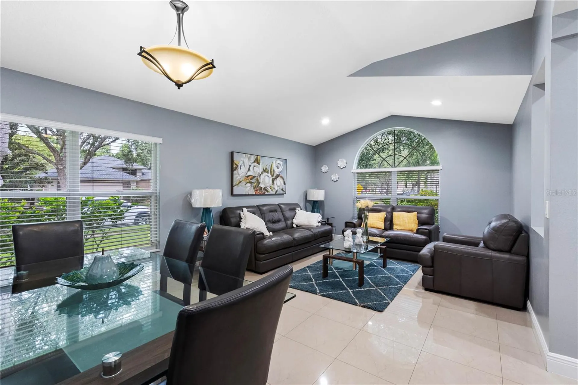 3306 Pin Oak Lane Tampa FL 33618