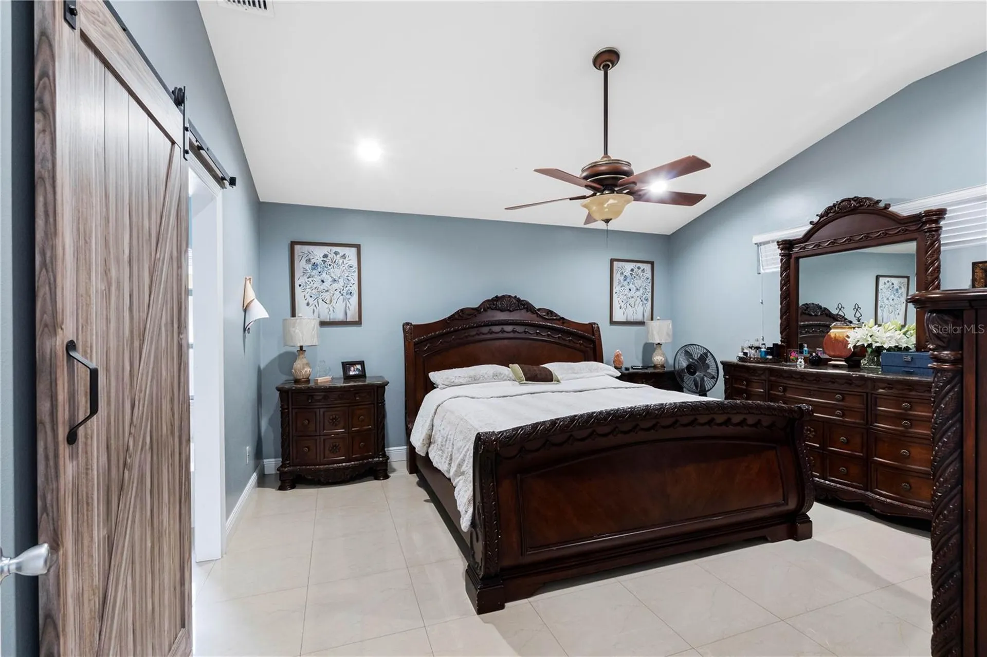 3306 Pin Oak Lane Tampa FL 33618
