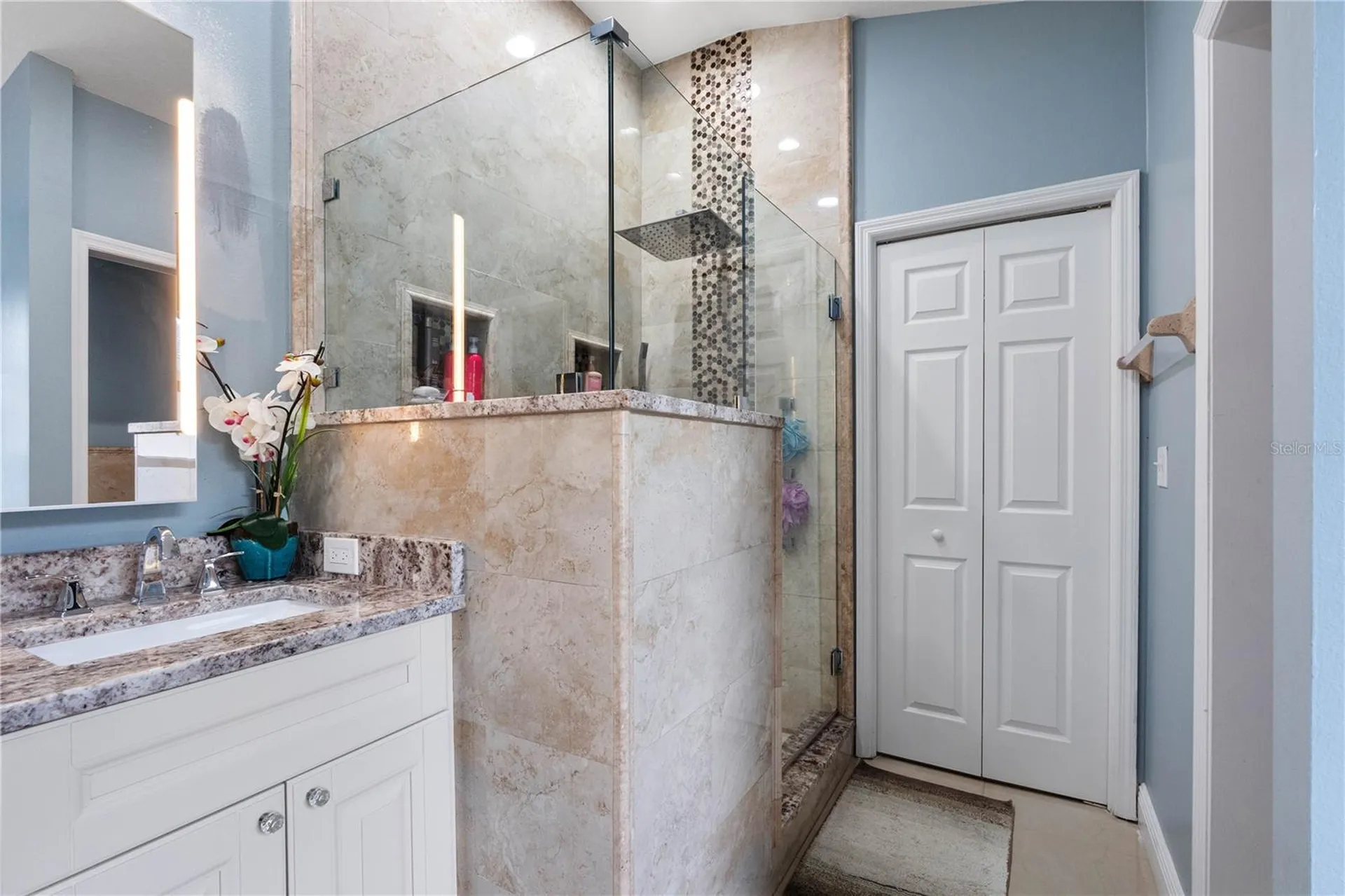 3306 Pin Oak Lane Tampa FL 33618