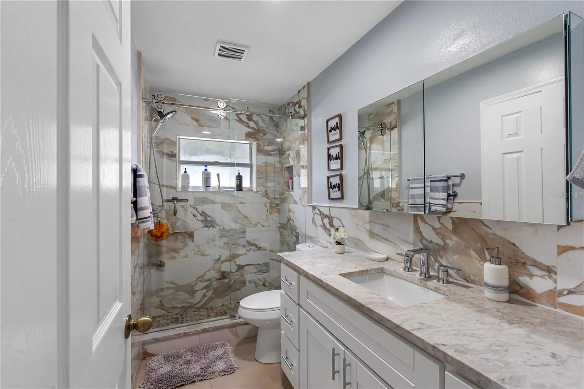 3306 Pin Oak Lane Tampa FL 33618