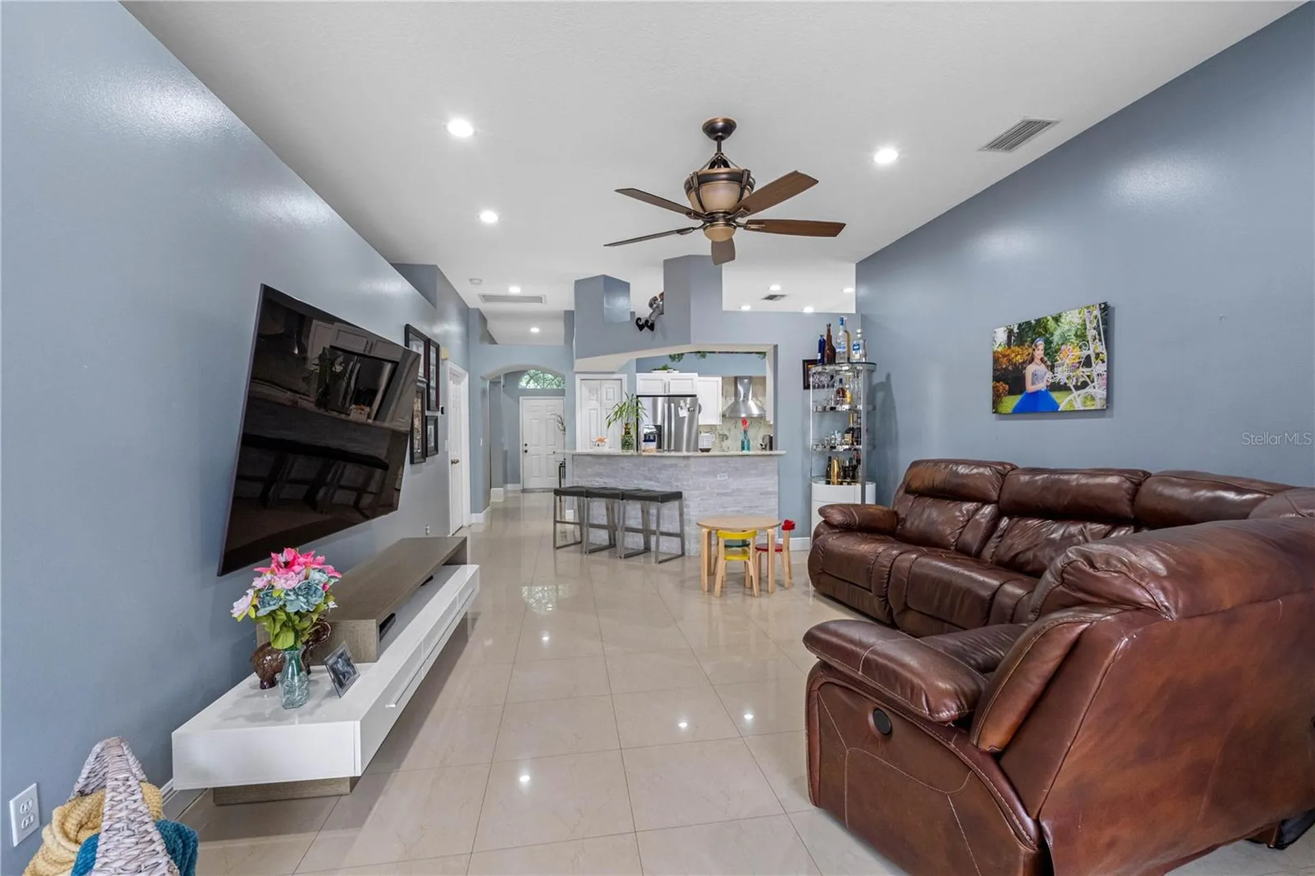 3306 Pin Oak Lane Tampa FL 33618