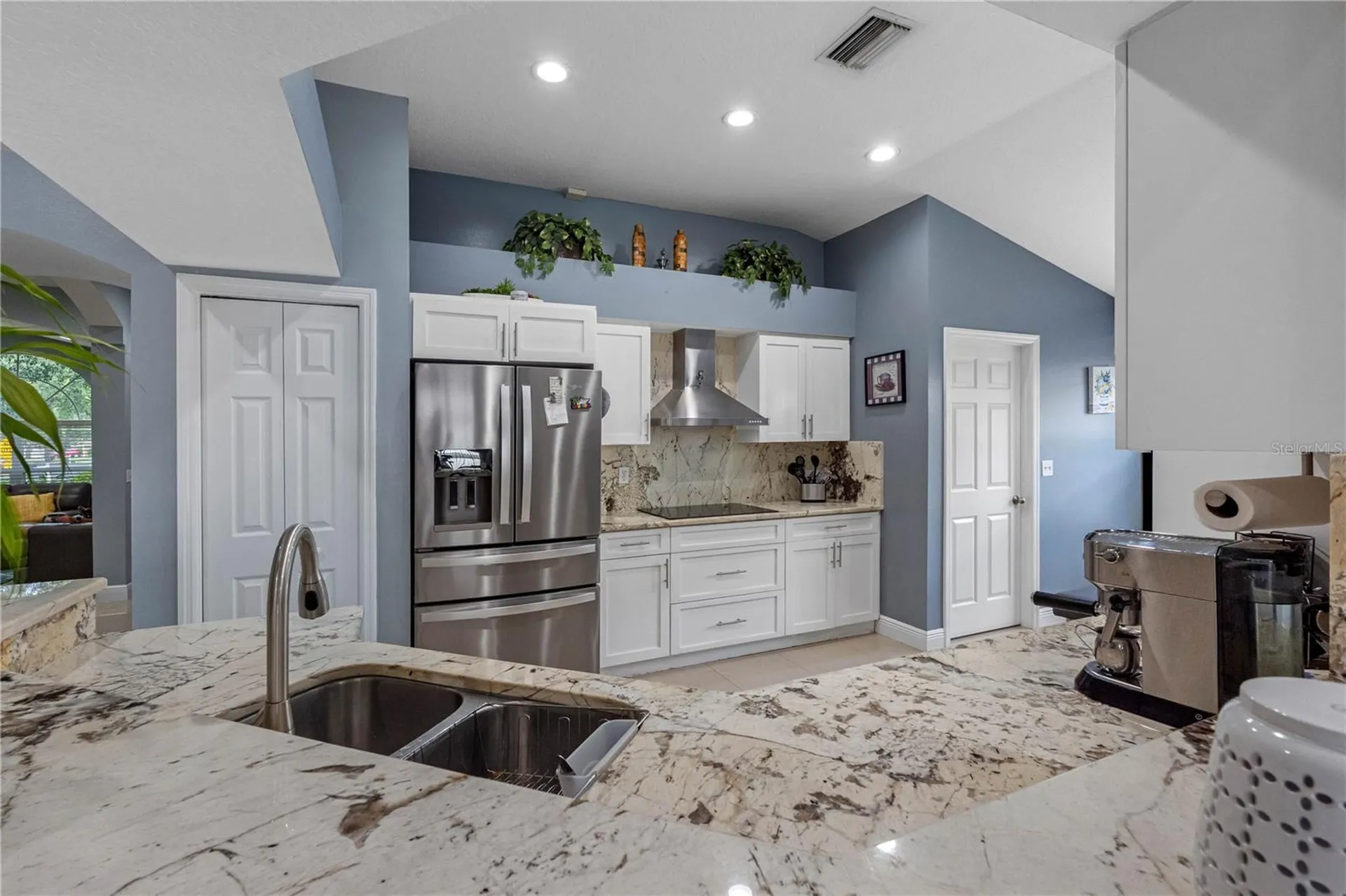 3306 Pin Oak Lane Tampa FL 33618