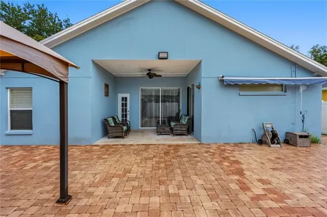 3306 Pin Oak Lane Tampa FL 33618