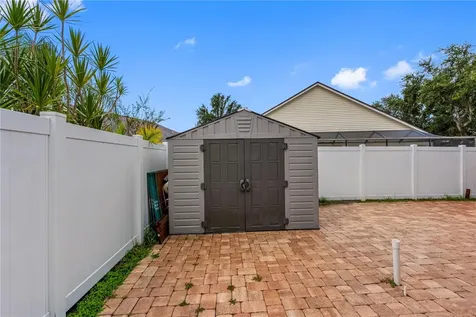 3306 Pin Oak Lane Tampa FL 33618