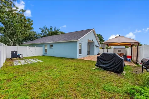 3306 Pin Oak Lane Tampa FL 33618