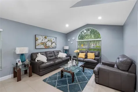 3306 Pin Oak Lane Tampa FL 33618