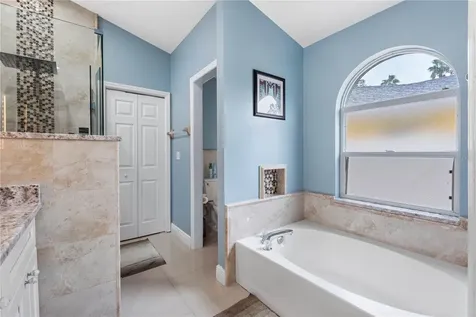 3306 Pin Oak Lane Tampa FL 33618